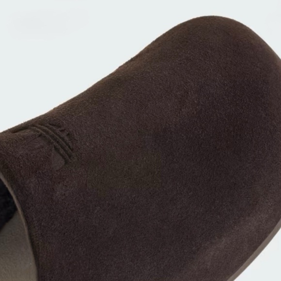 Adimule Slides - Picture 6 of 7